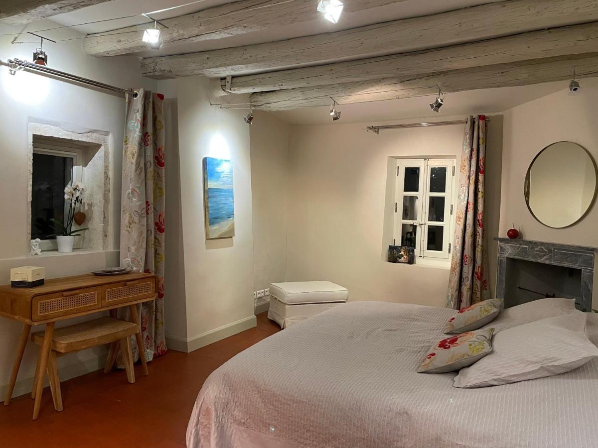 Ermitage Notre Dame De Vacquieres Bed & Breakfast Noves Екстериор снимка