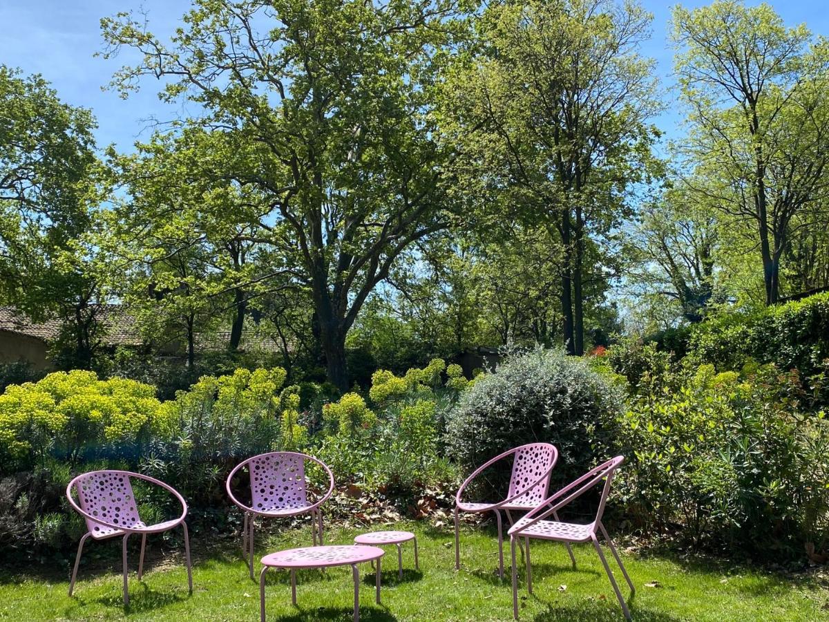 Ermitage Notre Dame De Vacquieres Bed & Breakfast Noves Екстериор снимка