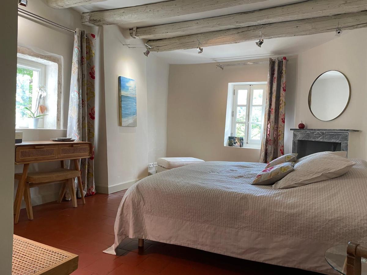 Ermitage Notre Dame De Vacquieres Bed & Breakfast Noves Екстериор снимка