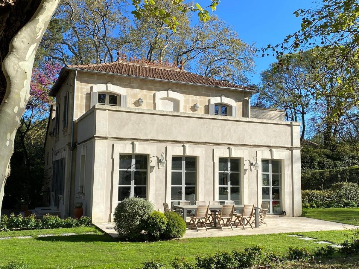 Ermitage Notre Dame De Vacquieres Bed & Breakfast Noves Екстериор снимка