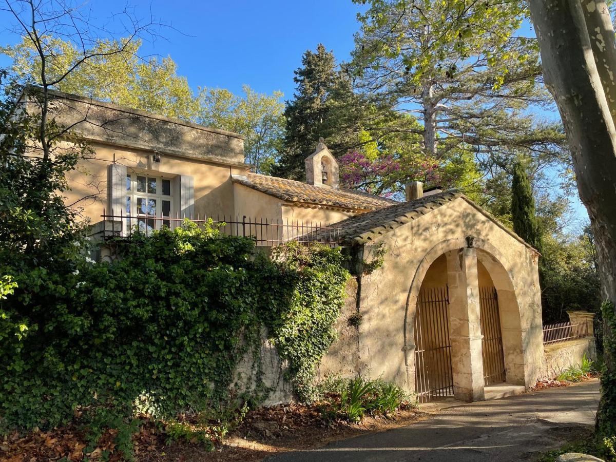 Ermitage Notre Dame De Vacquieres Bed & Breakfast Noves Екстериор снимка